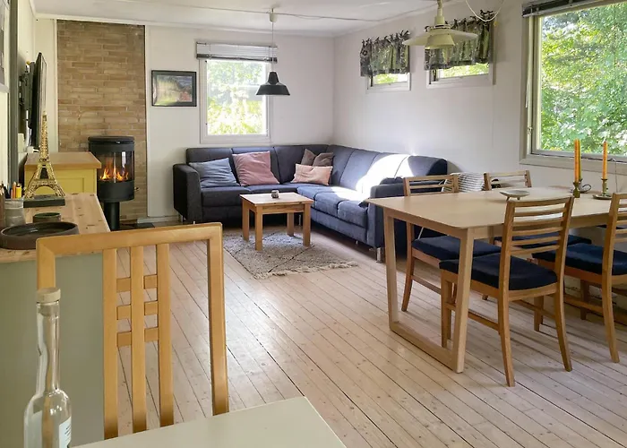 3 Bedroom Cozy In Casa de Férias